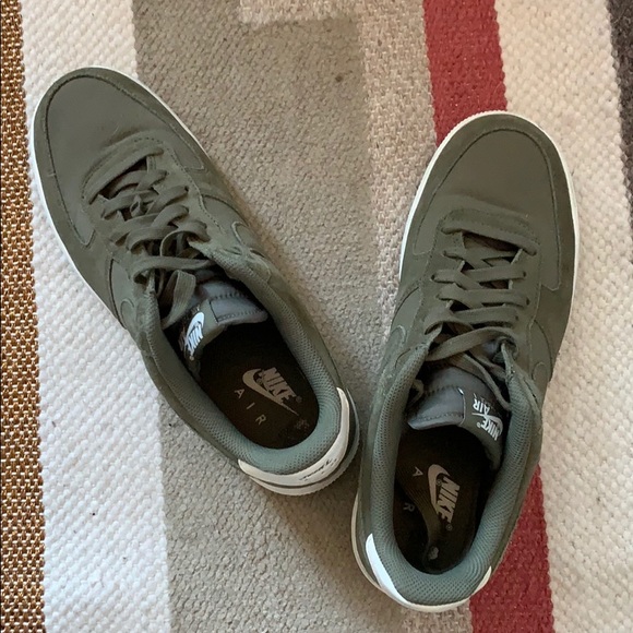 Nike Air Force One Low - Picture 1 of 7